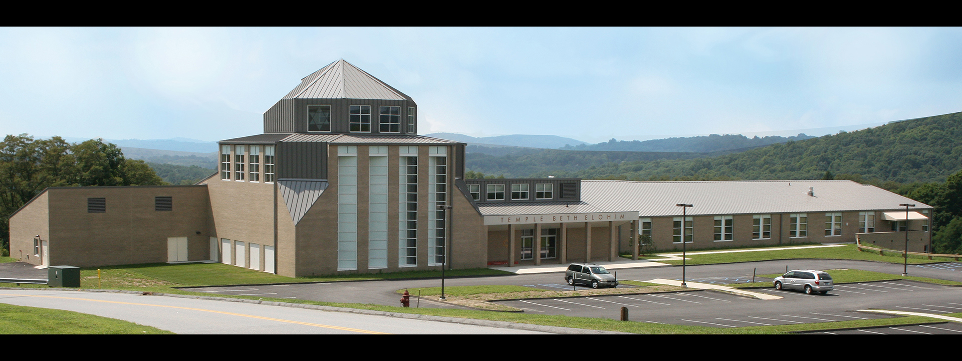 Built by Sisca: Temple Beth Elohim, Brewster, NY